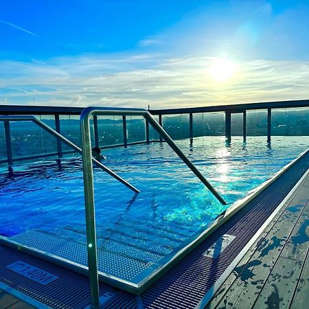 Vienna Sky Apartment I Rooftop Pool I Netflix 외부 사진